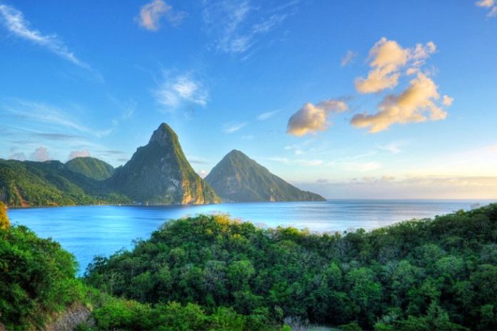 soufriere_pitons