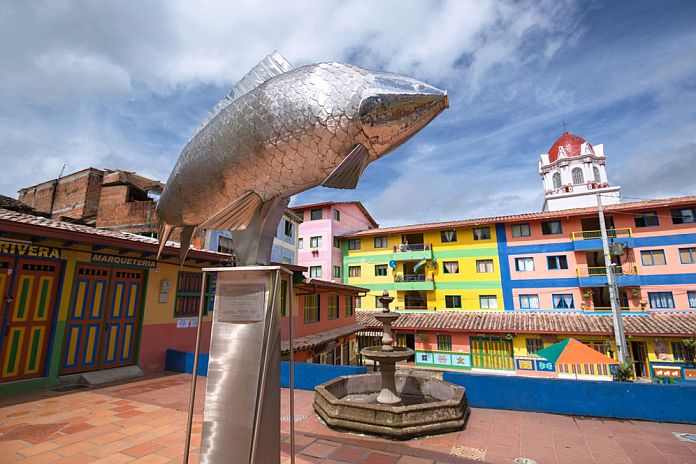 sculpture_in_colombia