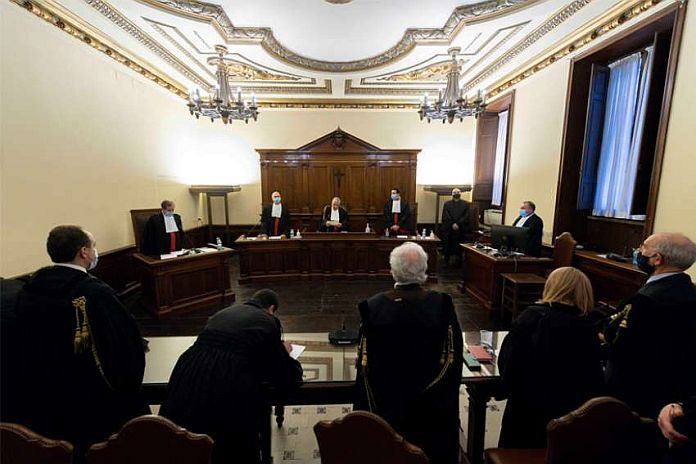 court_room