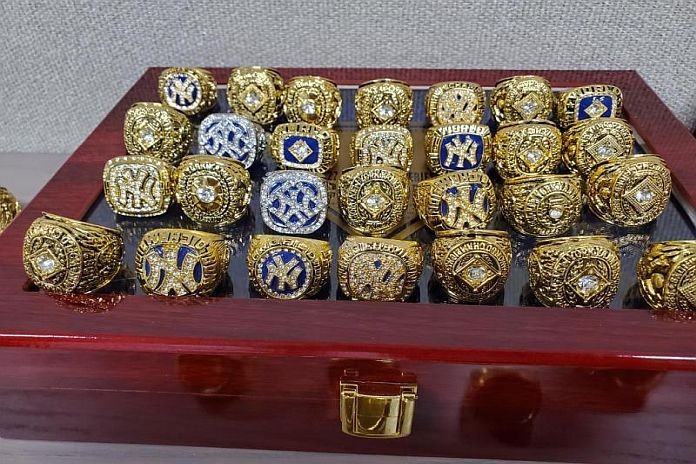 counterfeit_rings