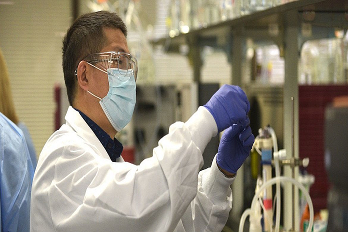 aboratory_ scientist
