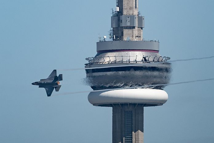 Canadian__Air_Show