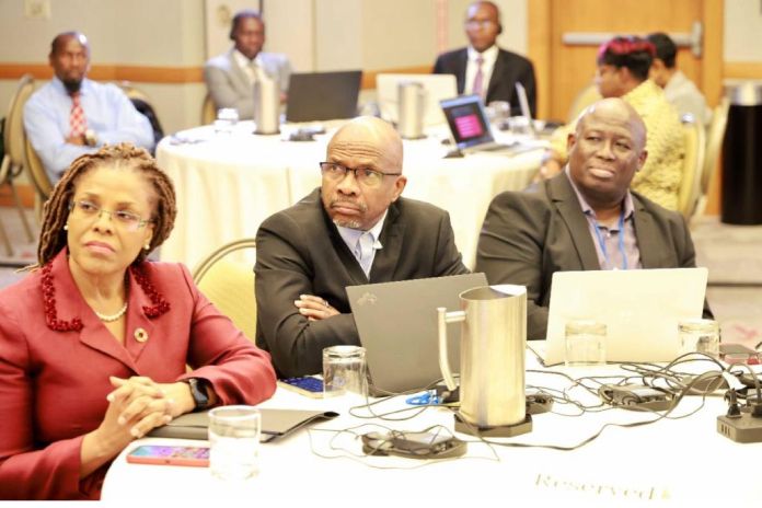 cdb_oecs-wb poverty