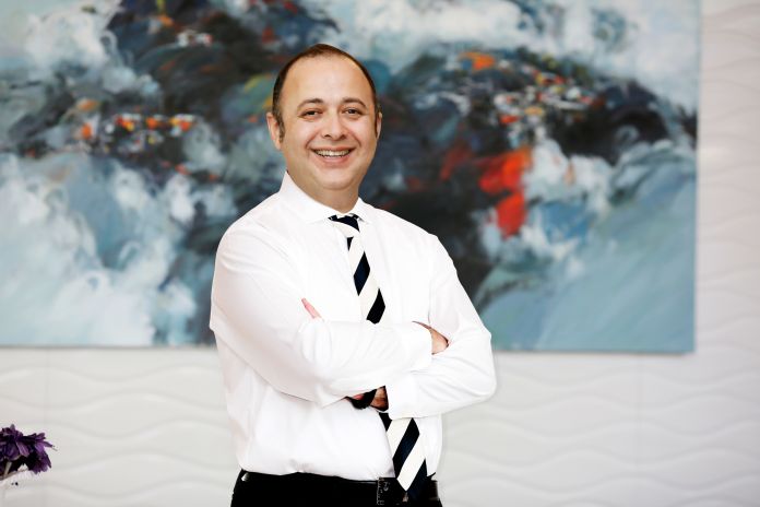 Dr Cem Yilmaz