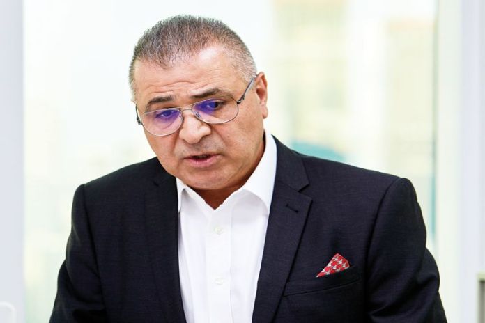 sam_bayat-1