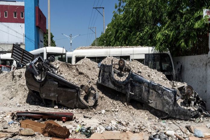 vehicle_barricade-haiti
