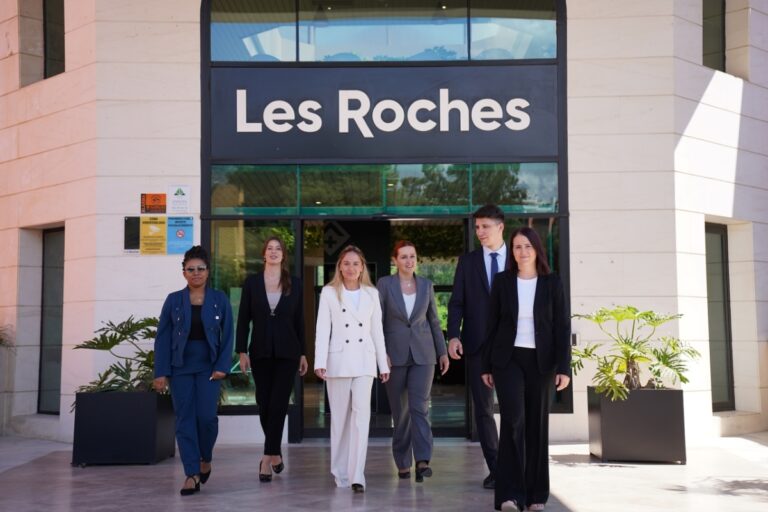 Les Roches