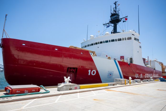 USCGC Polar Star (WAGB 10) visits Sydney enroute to Antartica for Operation Deep Freeze