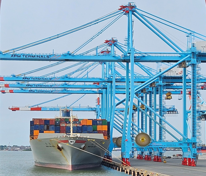 cargo ship _st-fa-s&t